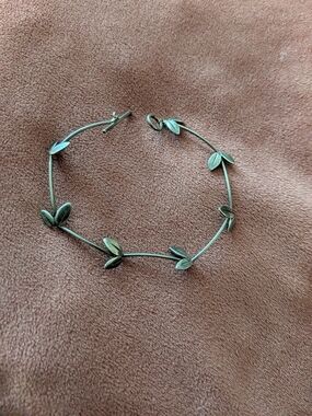 Canadian Designer Hilary Druxman Sterling Silver Dainty Leave Bracelet Stunning